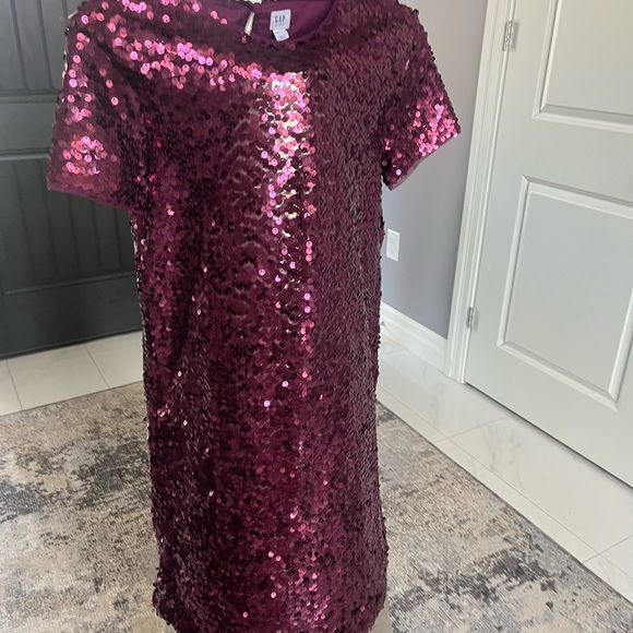 Sequined gap kids, XXL plum coloured holiday dress T-shirt style - Picture 15 of 17